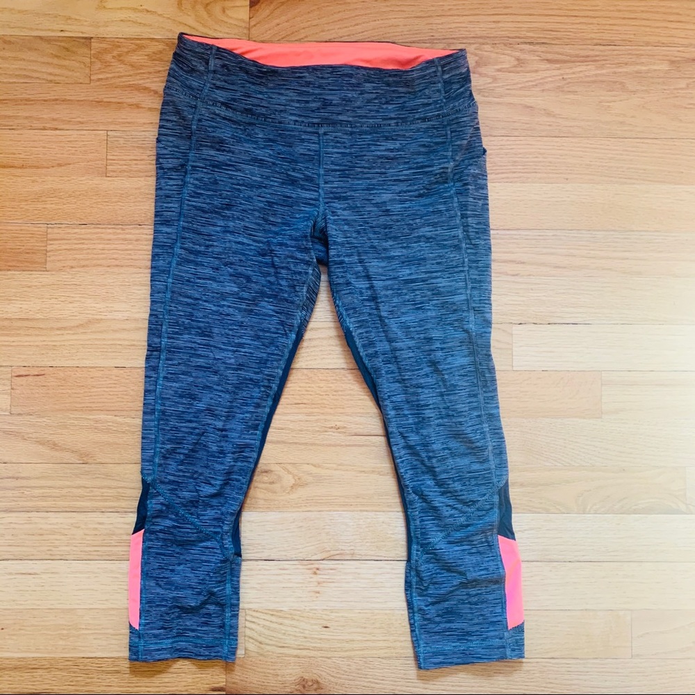 Lululemon crop leggings, size 8